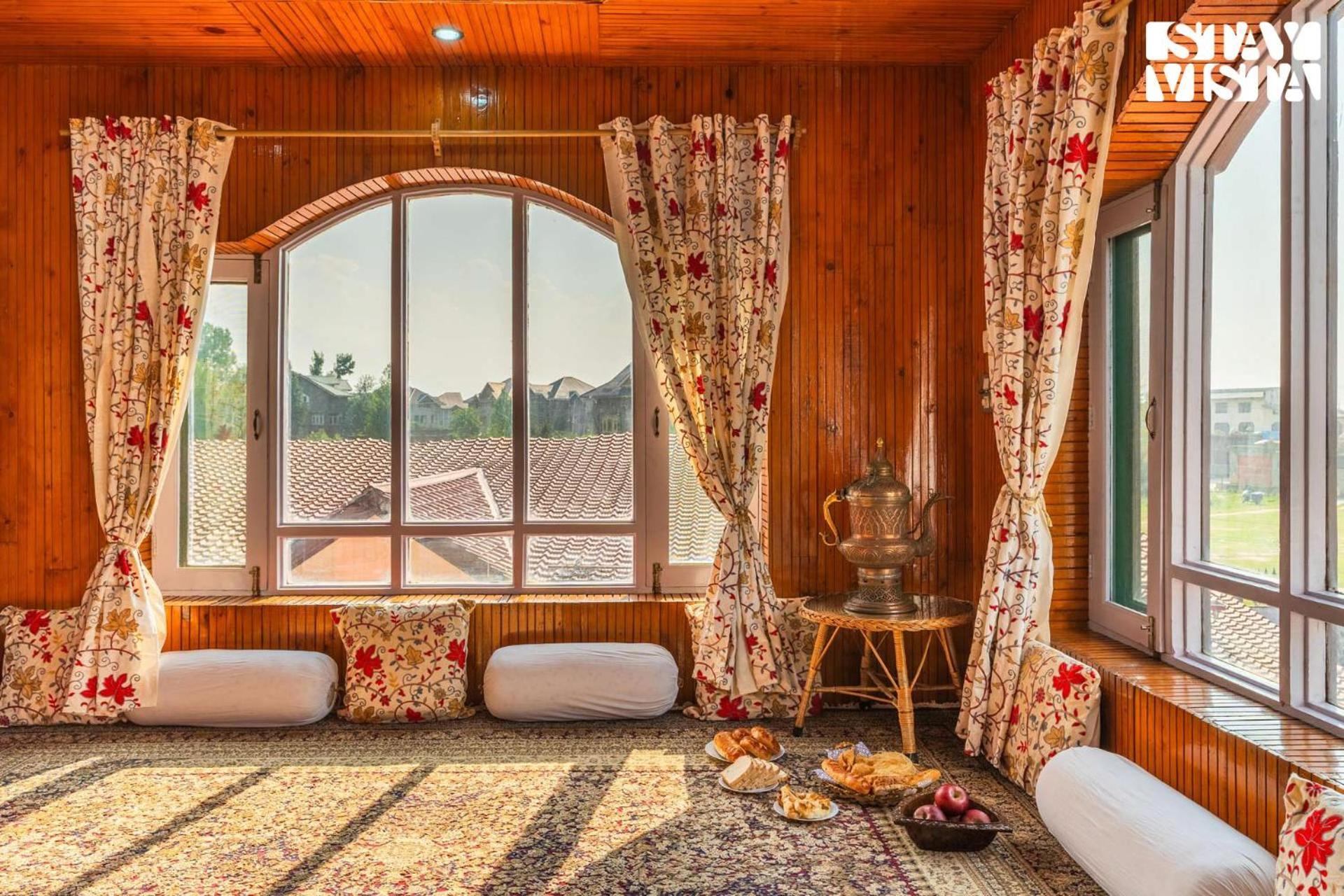 Stayvista At Wooden Arches With Lawn, Jacuzzi & Bbq Srīnagar المظهر الخارجي الصورة